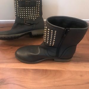 Black leather boots- women’s size 8 1/2